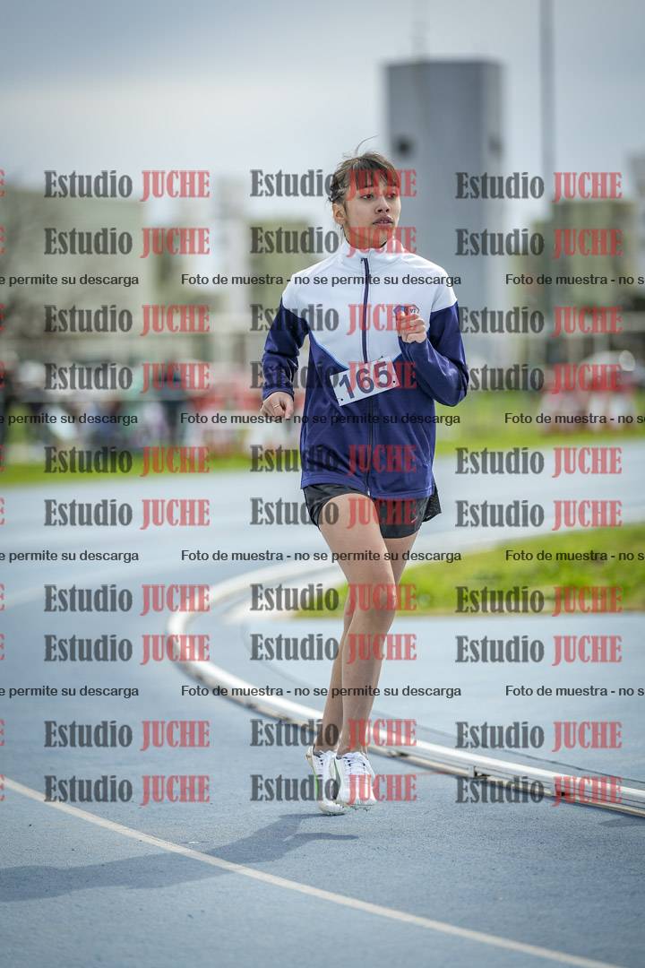 Fotos de los 800 m llanos de mujeres - U14