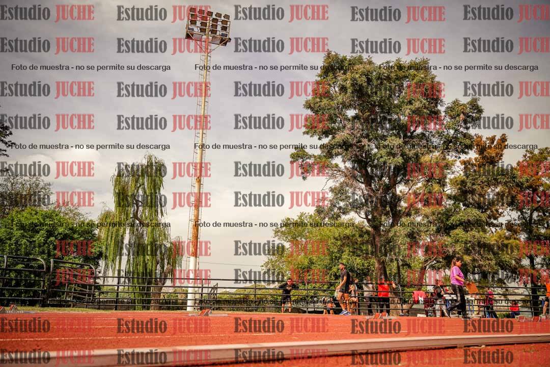 Fotos de los 200 m llanos de varones