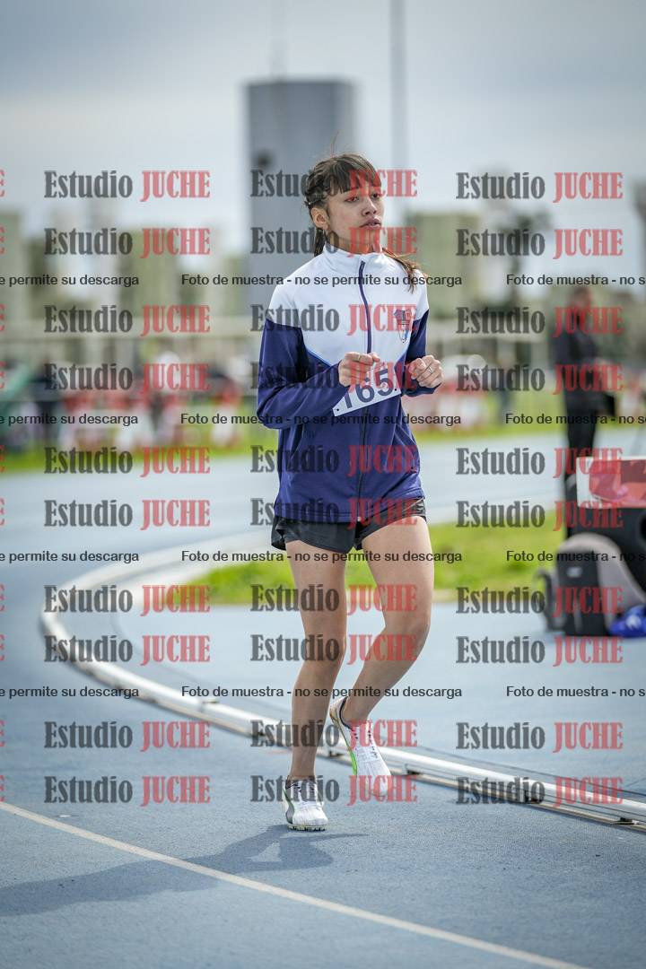 Fotos de los 800 m llanos de mujeres - U14