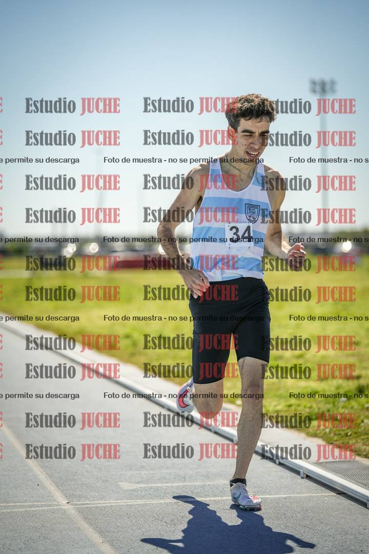 Fotos de los 800 m llanos de varones