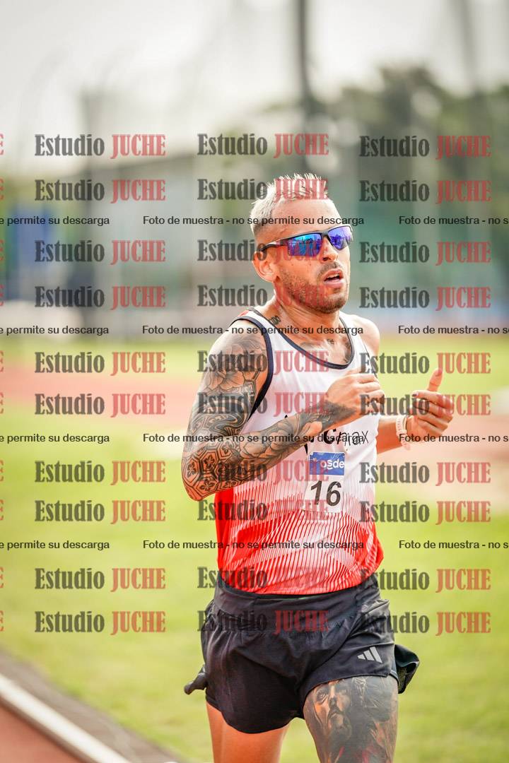 Fotos de los 3000 m llanos de varones