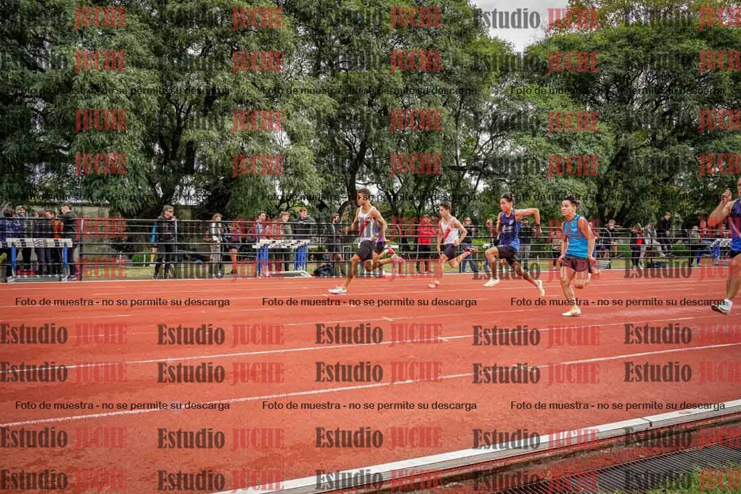 Fotos de los 100 m llanos de varones