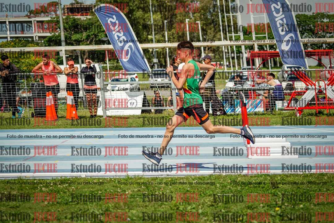 Fotos de los 1000 m llanos de varones