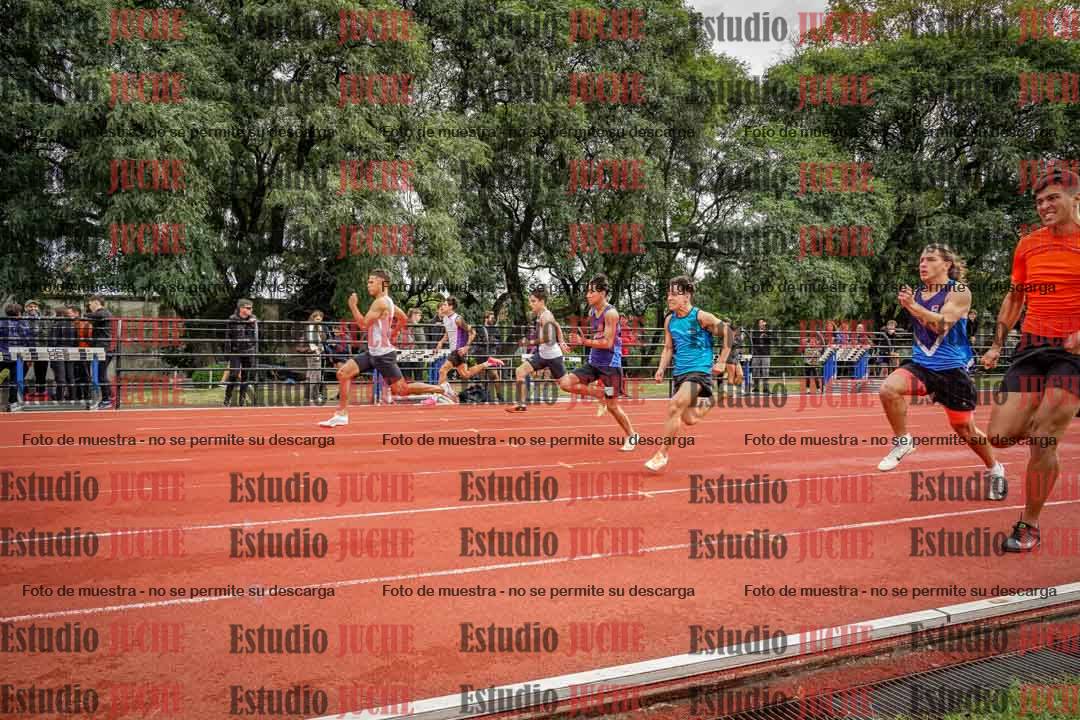 Fotos de los 100 m llanos de varones