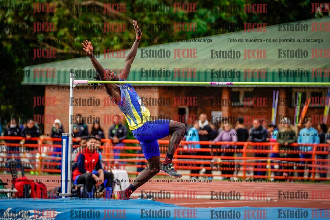 Fotos del salto en alto de varones - FINAL