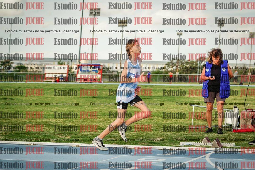 Fotos de los 800 m llanos de varones