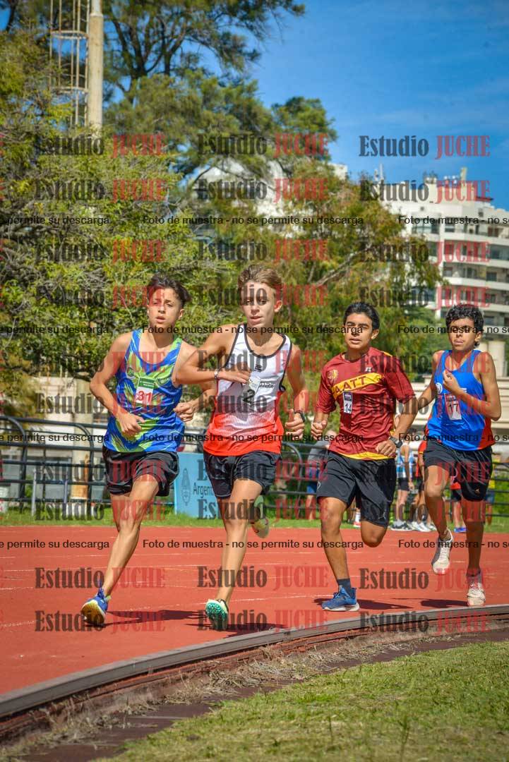 Fotos de los 600 m llanos de varones