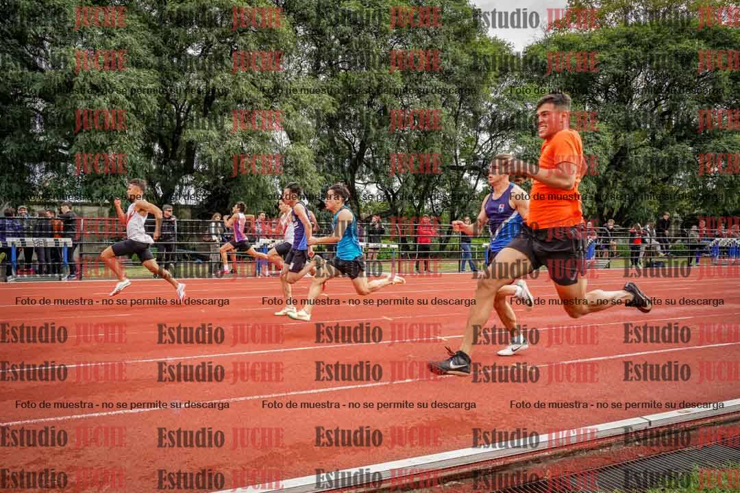 Fotos de los 100 m llanos de varones