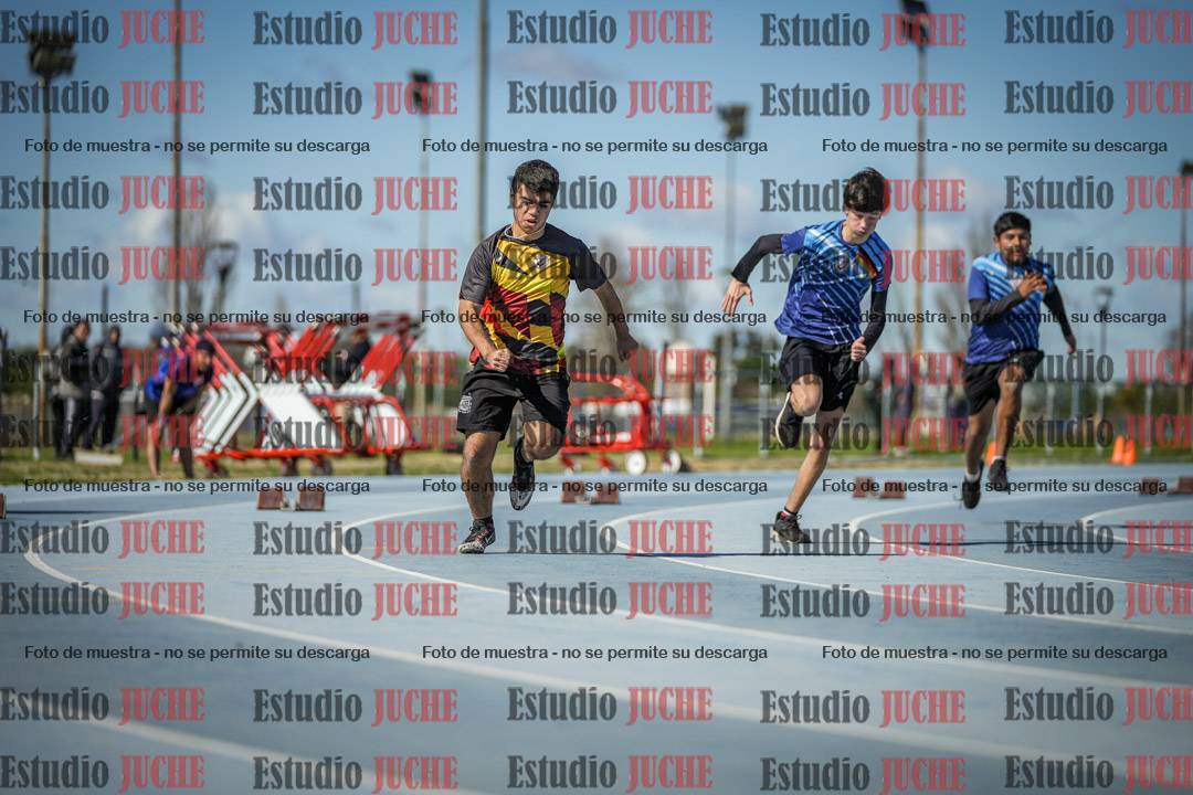 Fotos de los 200 m llanos de varones