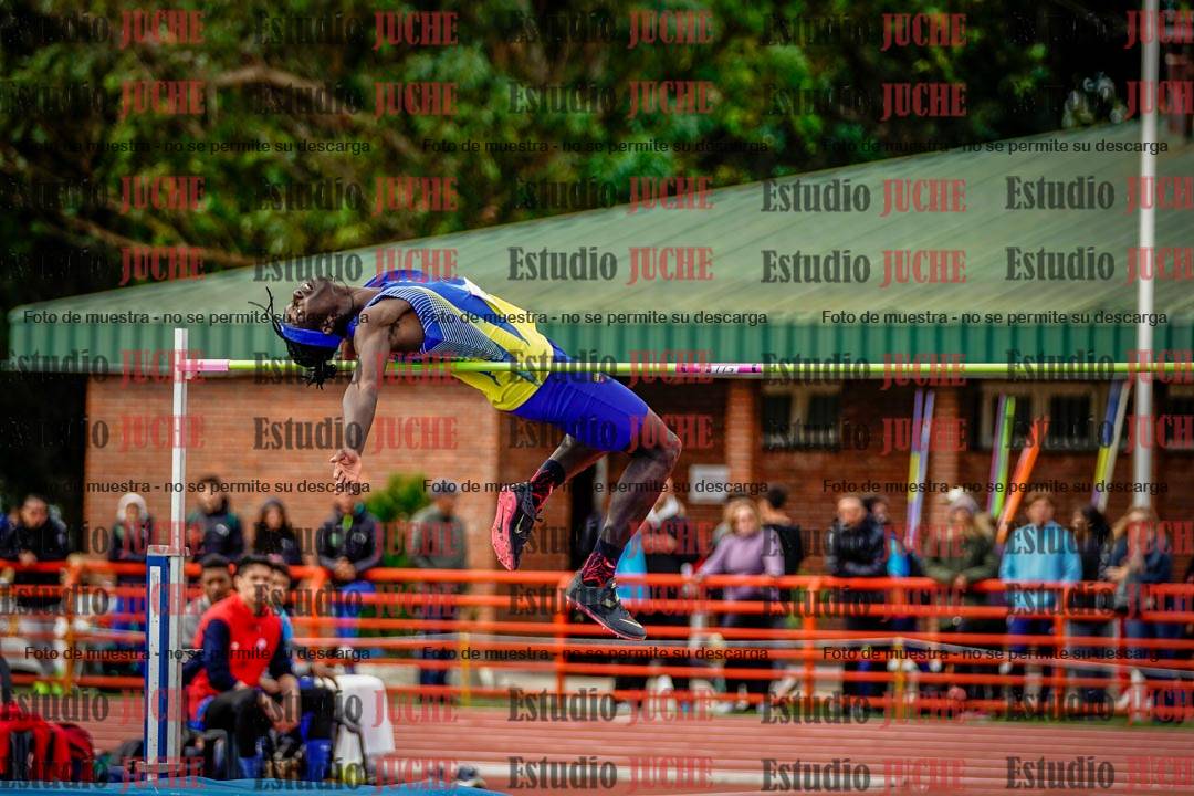 Fotos del salto en alto de varones - FINAL