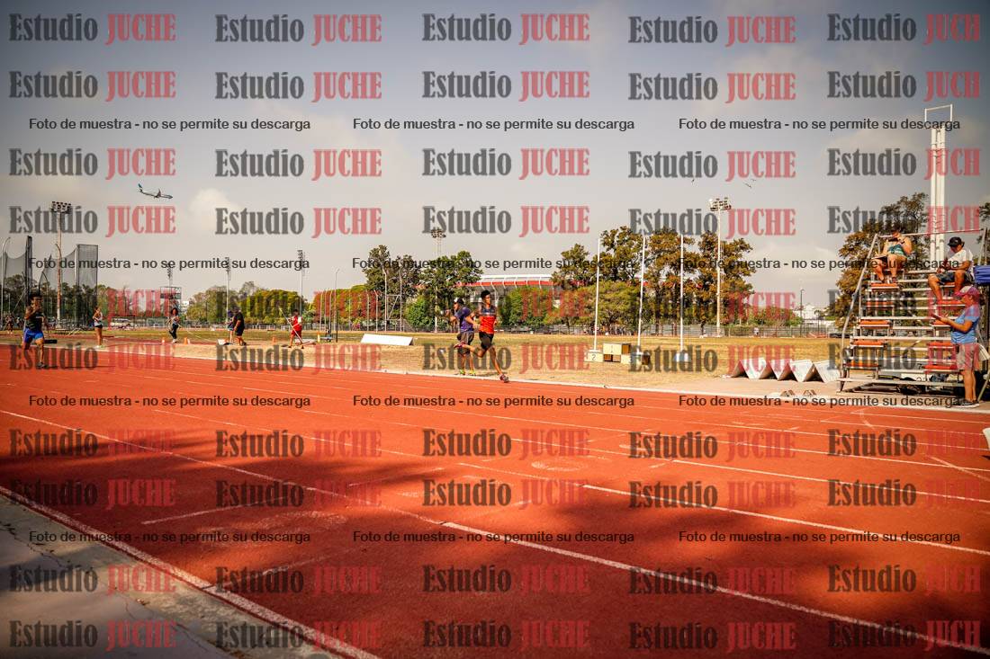 Fotos de los 400 m llanos de varones