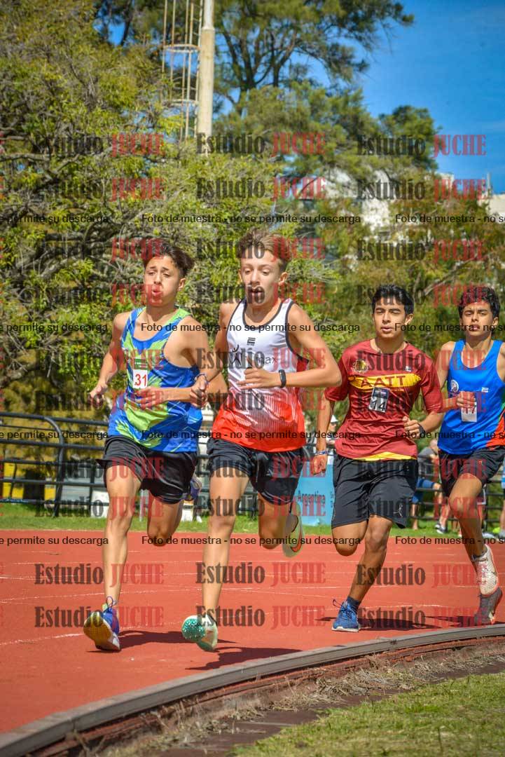 Fotos de los 600 m llanos de varones