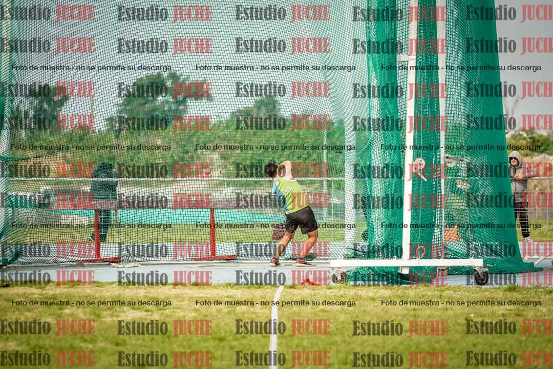 Fotos del lanzamiento de martillo de varones