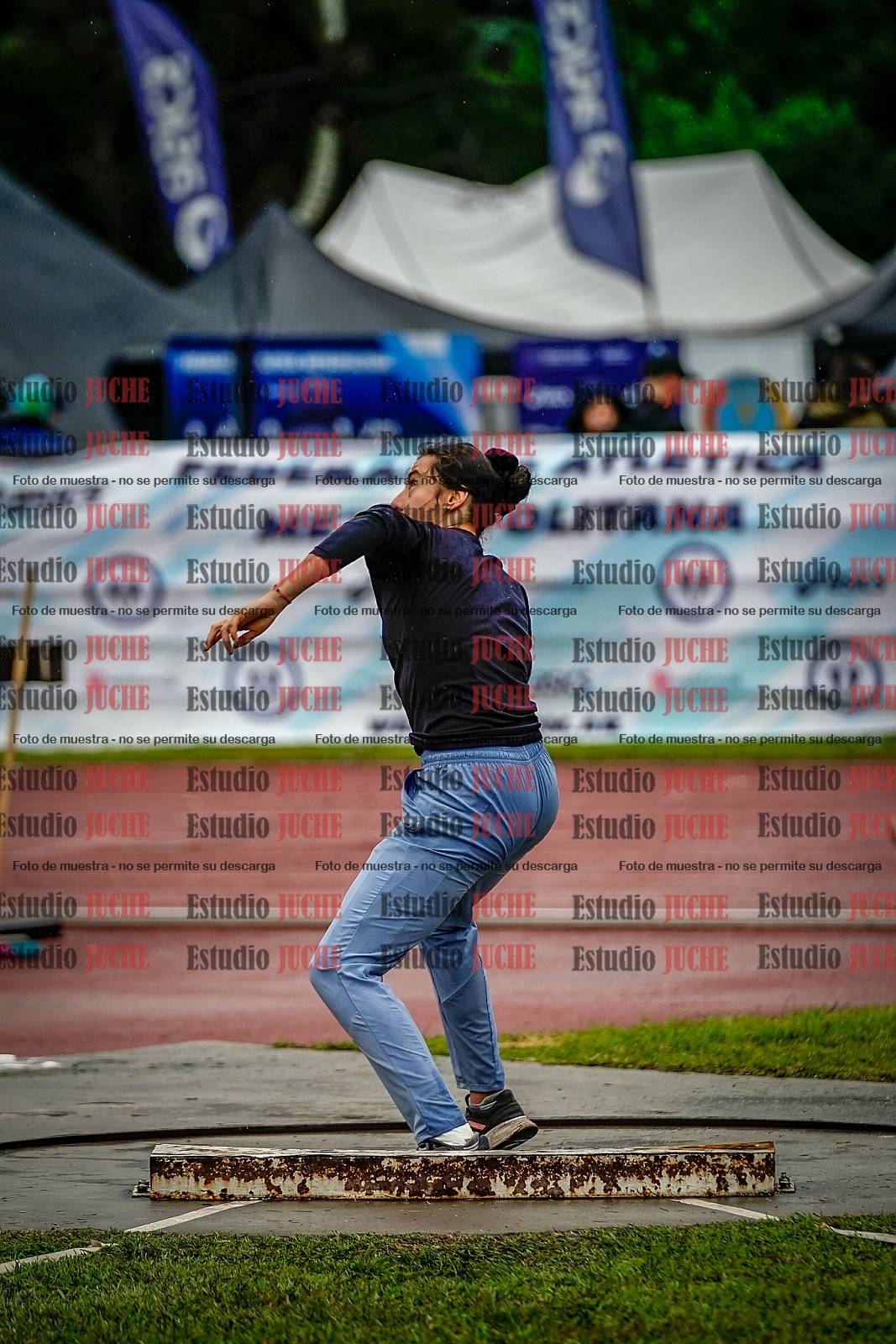 Fotos del lanzamiento de bala de mujeres - heptatlón 3