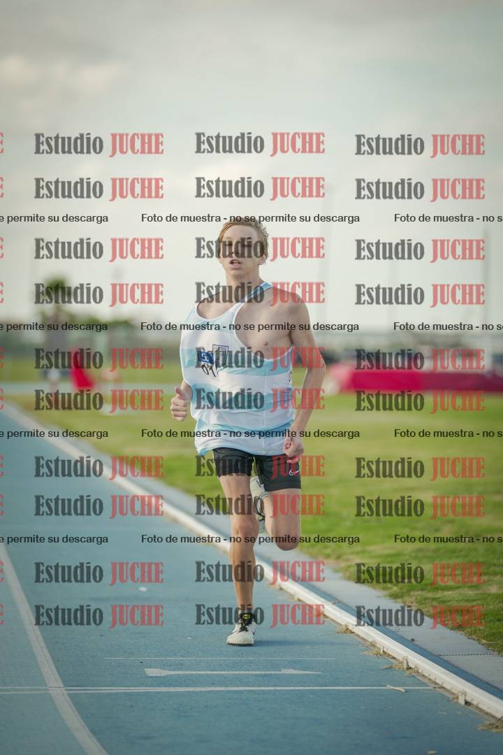 Fotos de los 800 m llanos de varones