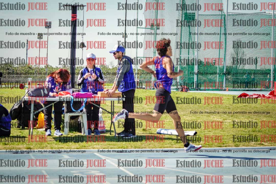 Fotos de los 800 m llanos de varones