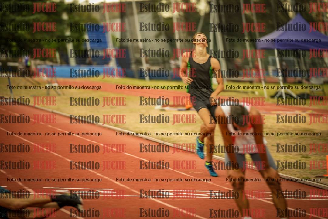 Fotos de los 400 m con vallas de varones