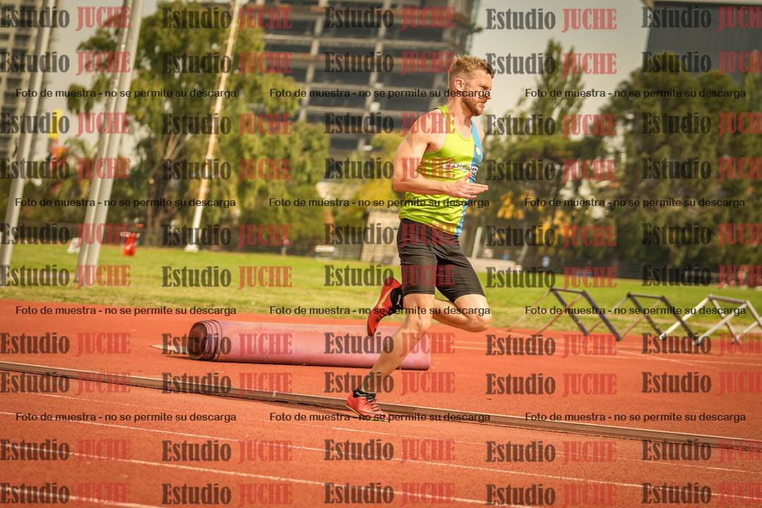 Fotos de los 200 m llanos de varones