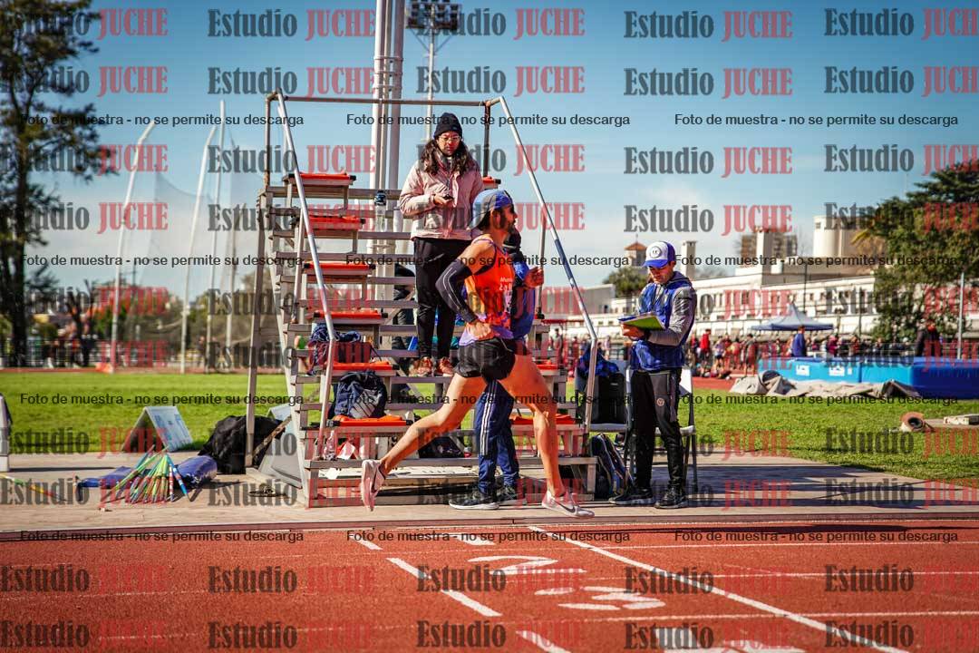Fotos de los 800 m llanos de varones