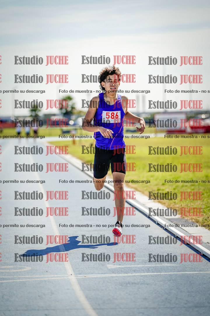 Fotos de los 800 m llanos de varones
