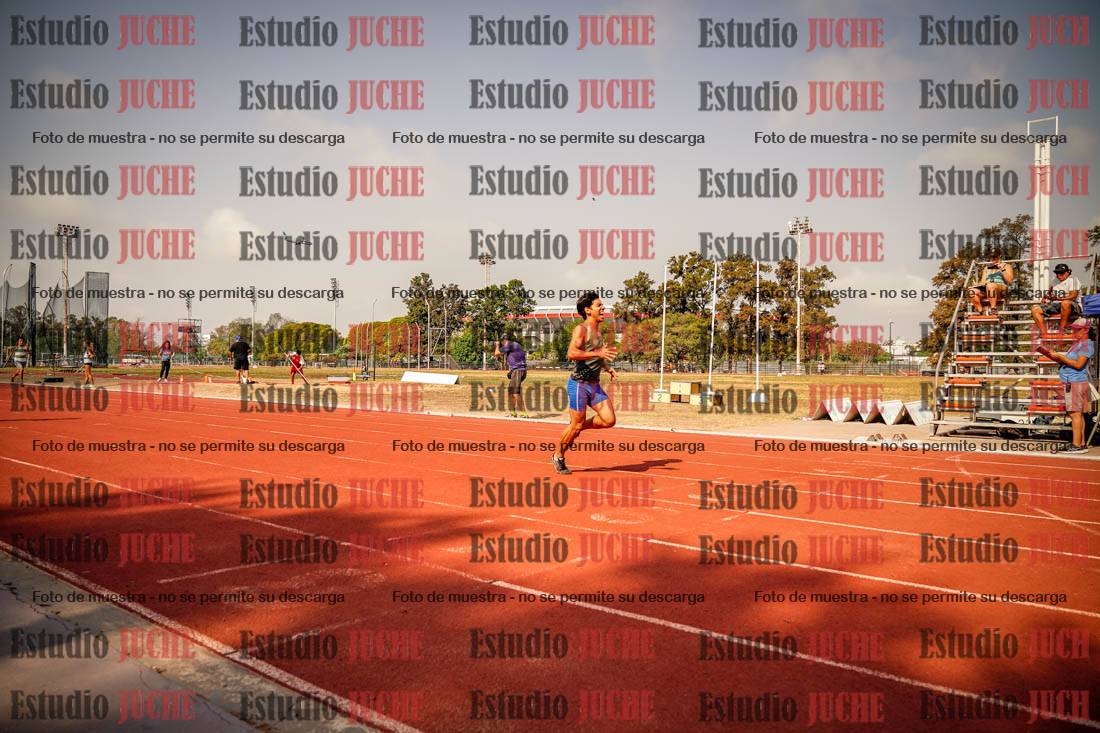 Fotos de los 400 m llanos de varones