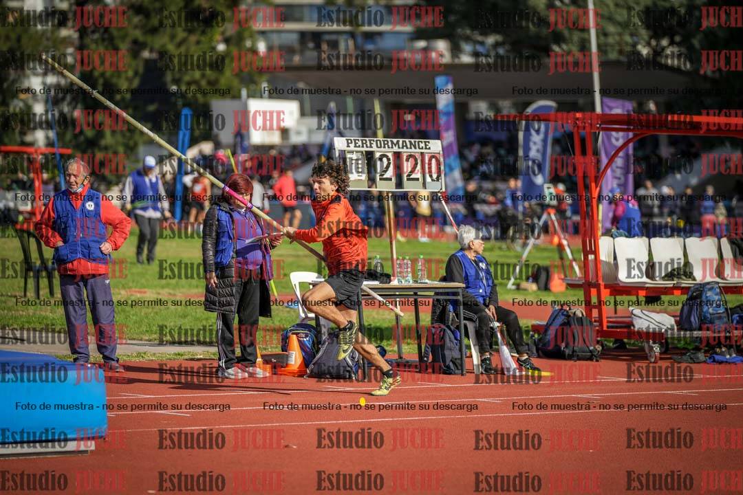 Fotos del salto con garrocha de varones - decatlón 8