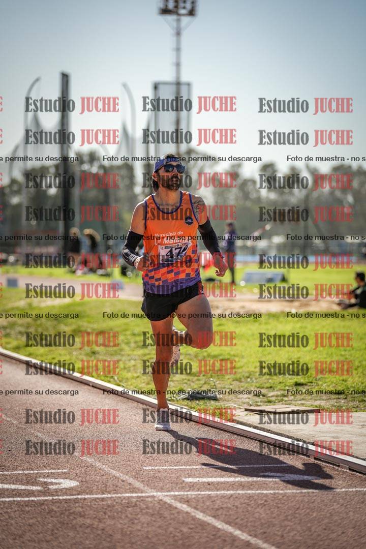 Fotos de los 800 m llanos de varones