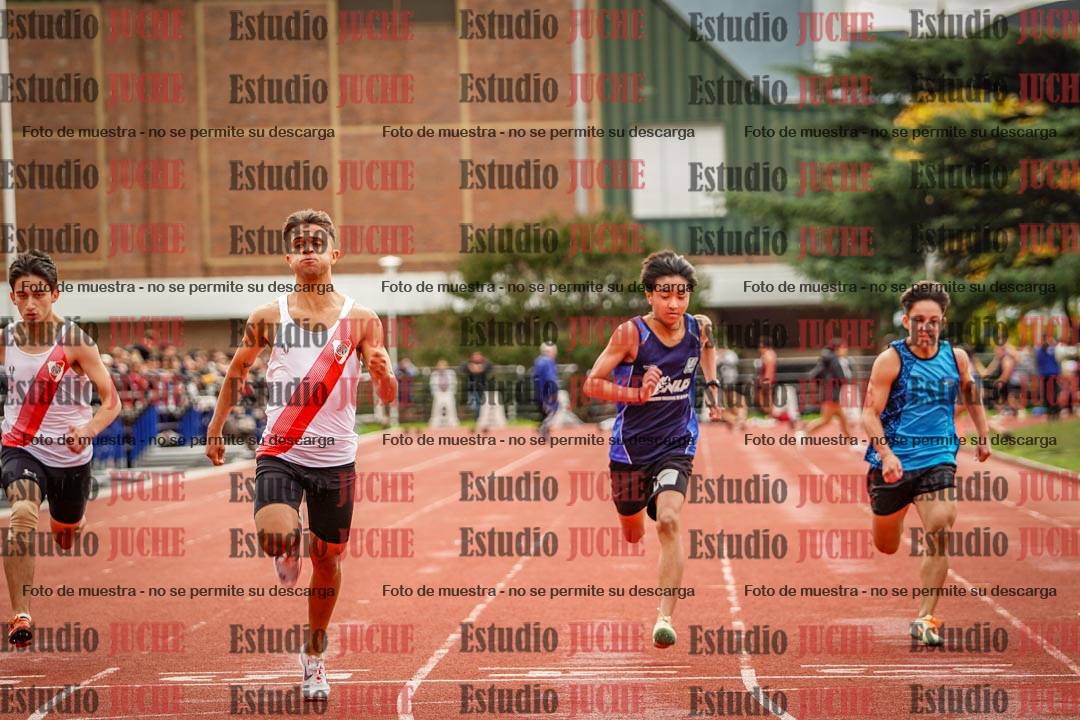 Fotos de los 100 m llanos de varones