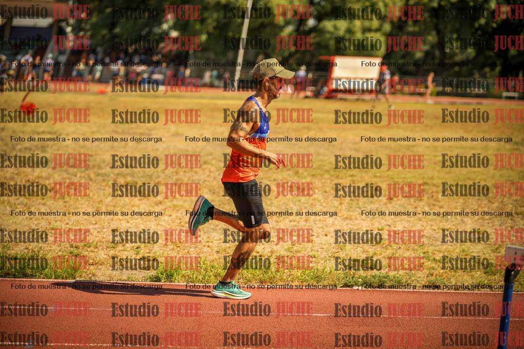 Fotos de los 3000 m llanos de varones