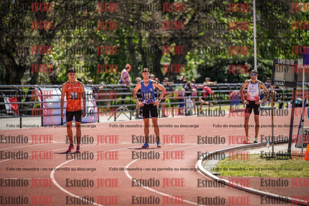 Fotos de los 800 m llanos de varones