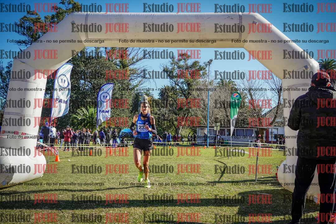 Fotos de la llegada del cross de 6000 m