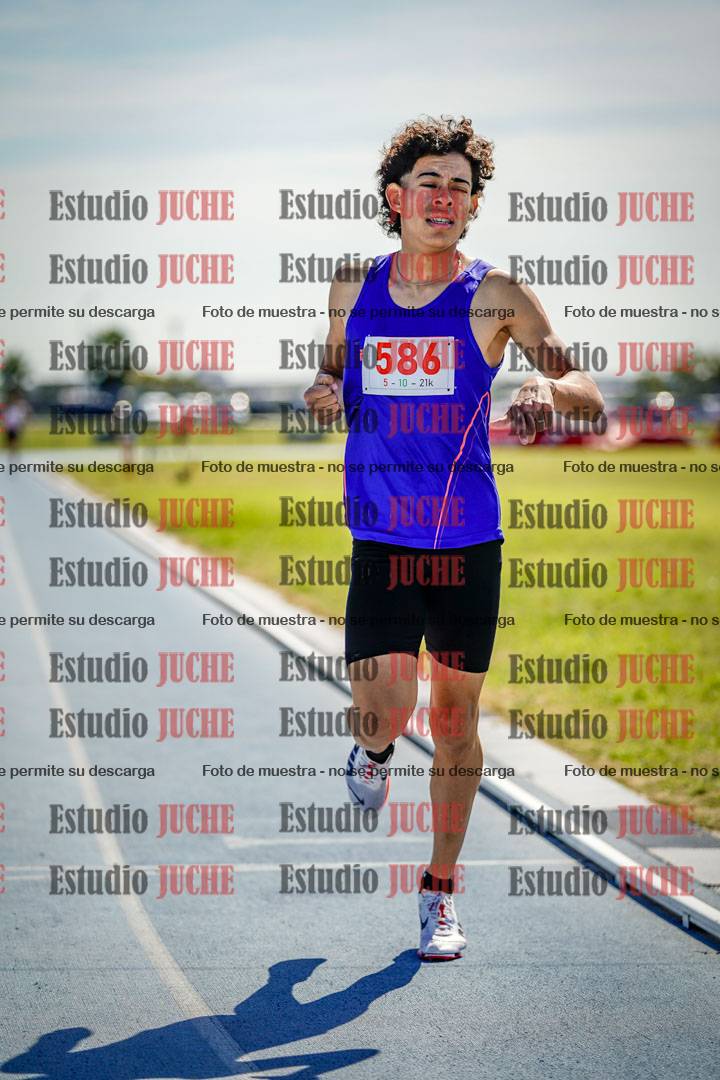 Fotos de los 800 m llanos de varones