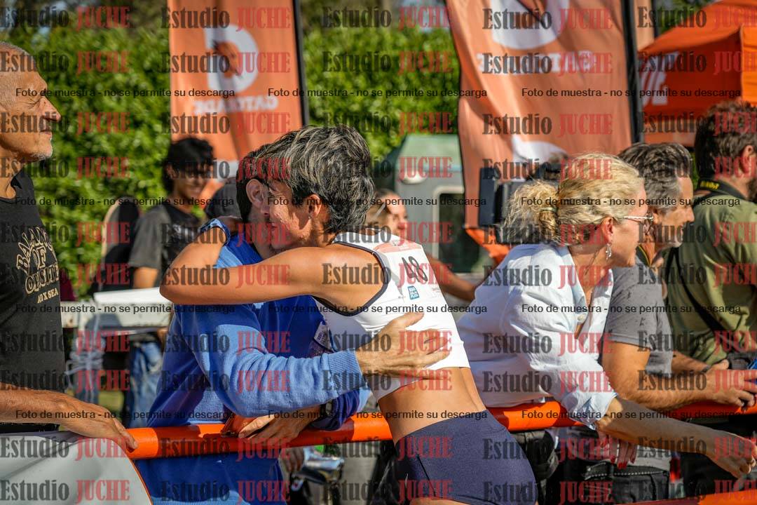 Fotos de algunos extras y podios del día 1