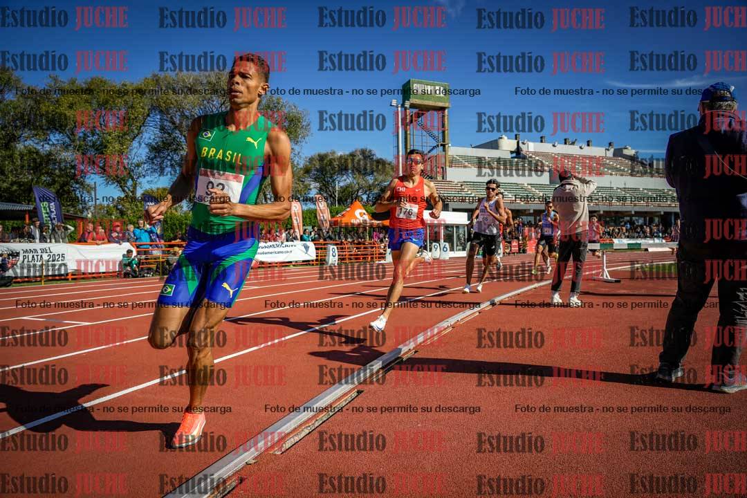 Fotos de los 800 m llanos de varones