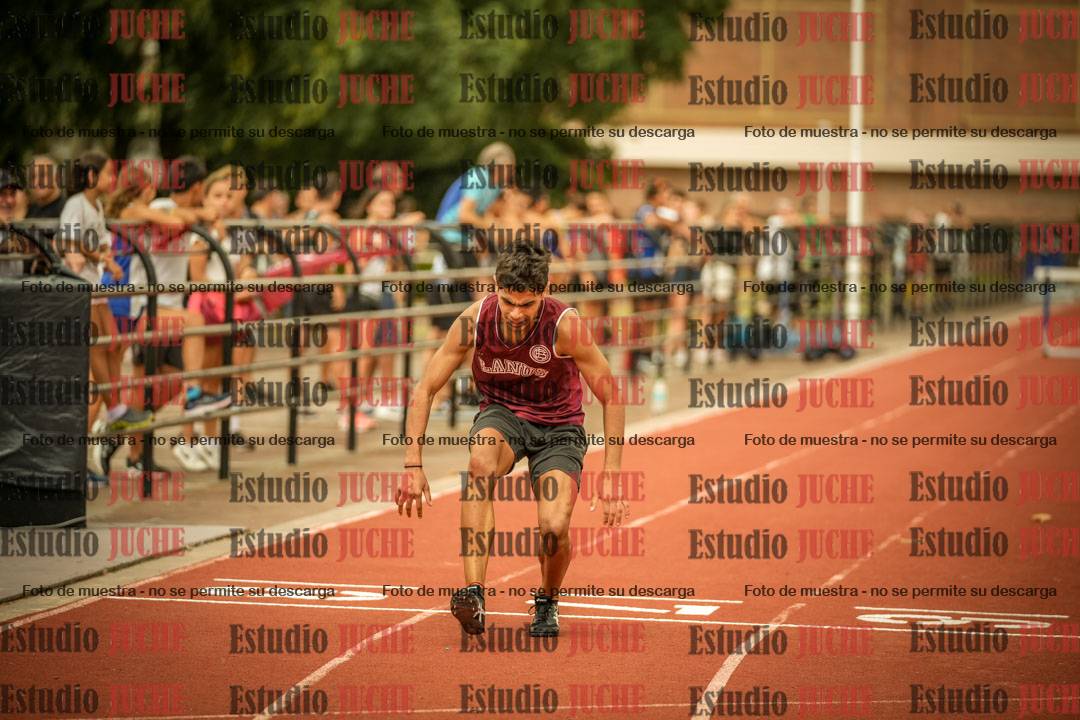 Fotos de los 400 m con vallas de varones