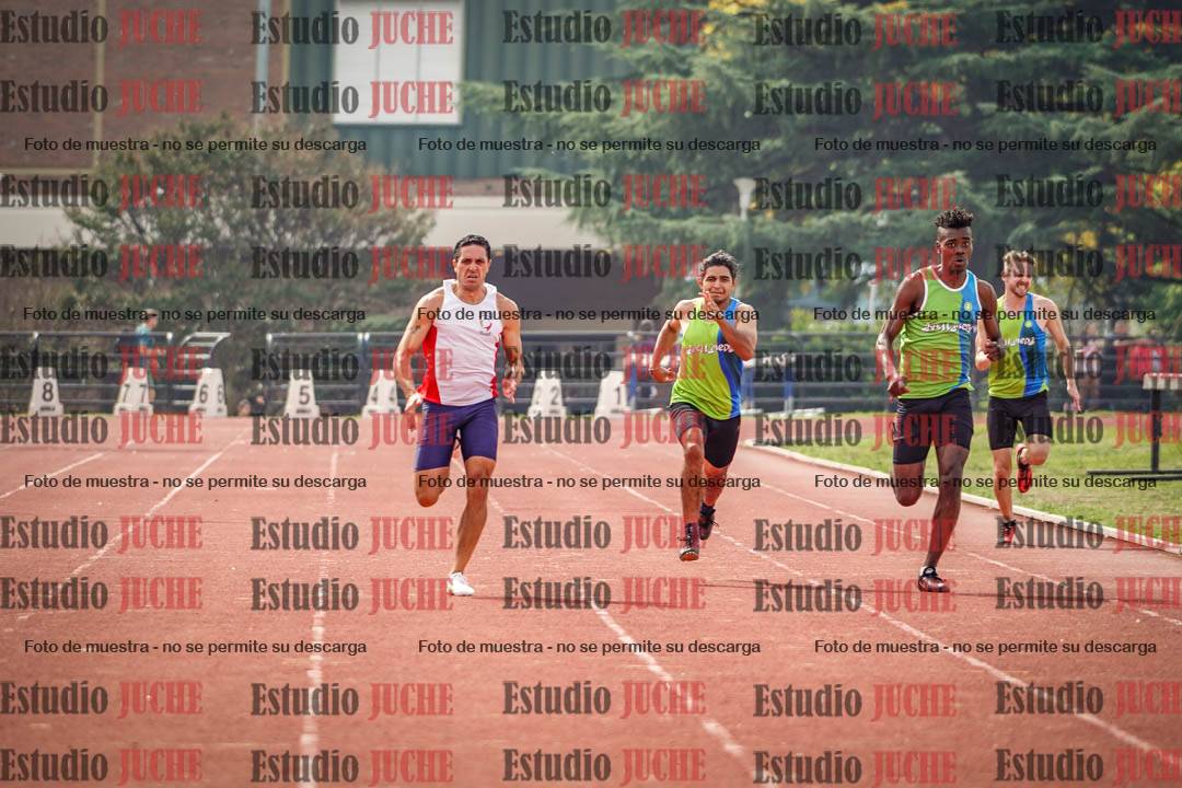 Fotos de los 200 m llanos de varones