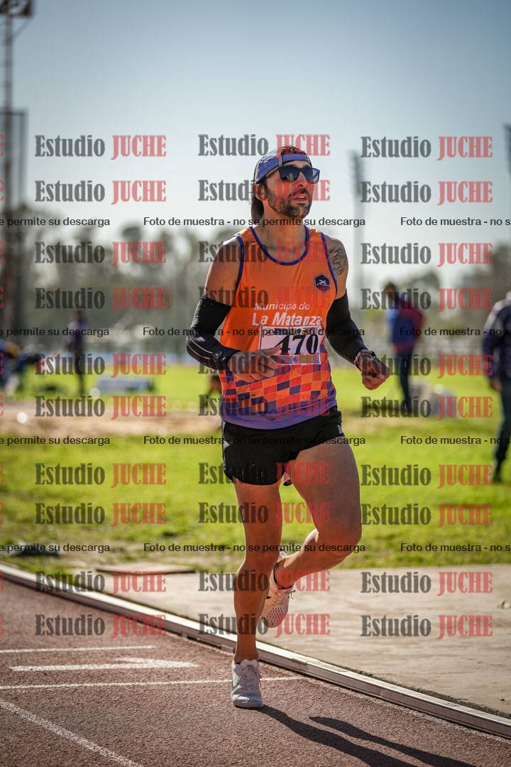 Fotos de los 800 m llanos de varones