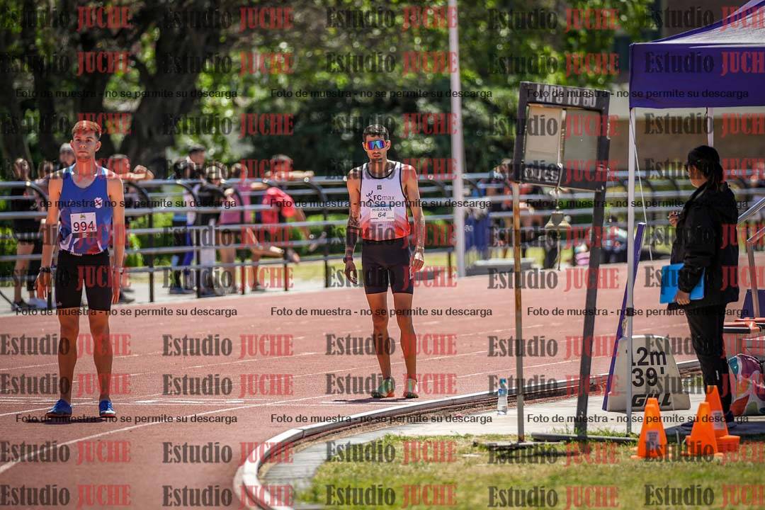 Fotos de los 800 m llanos de varones