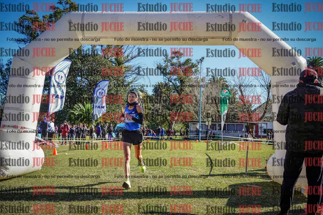 Fotos de la llegada del cross de 6000 m