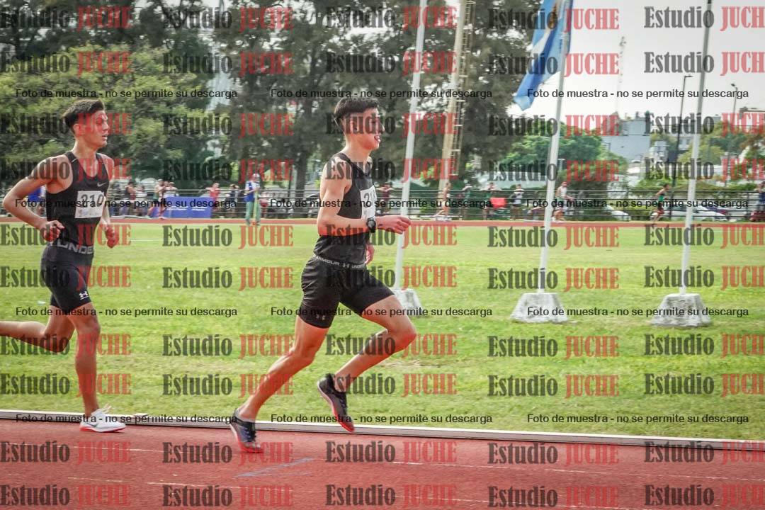 Fotos de los 3000 m llanos de varones