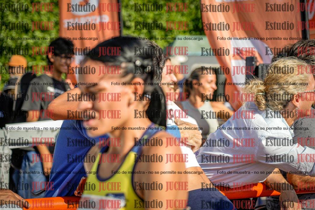 Fotos de algunos extras y podios del día 1