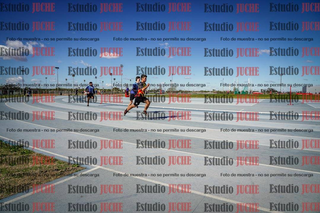 Fotos de los 200 m llanos de varones