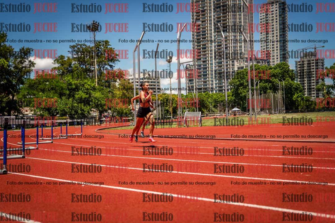 Fotos de los 400 m con vallas de mujeres