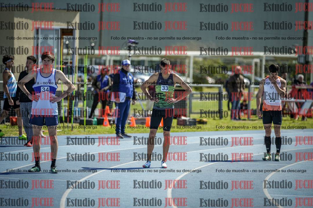 Fotos de los 800 m llanos de varones