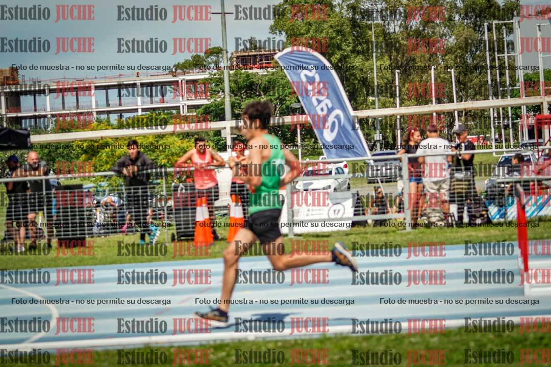 Fotos de los 1000 m llanos de varones