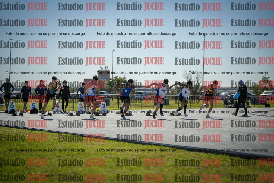 Fotos de los 100 m llanos de varones