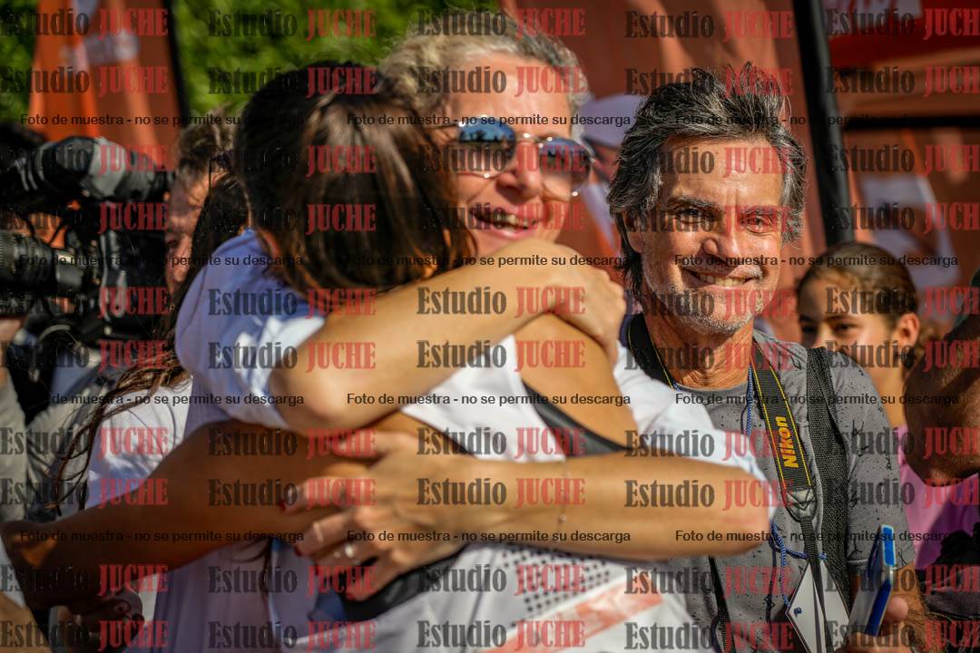 Fotos de algunos extras y podios del día 1