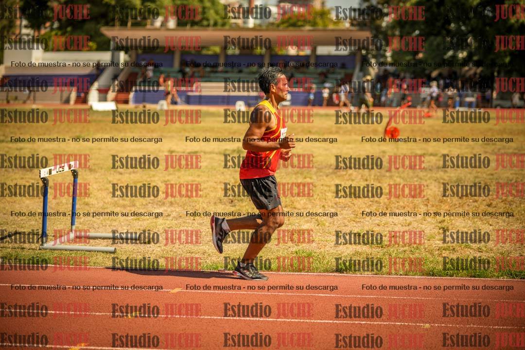 Fotos de los 3000 m llanos de varones