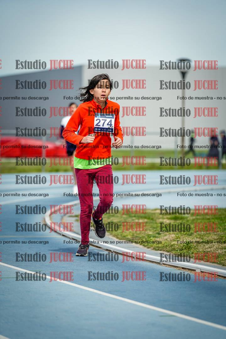 Fotos de los 800 m llanos de mujeres - U14