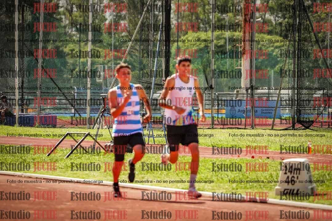 Fotos de los 600 m llanos de varones